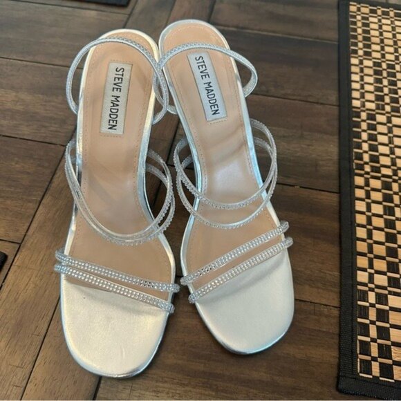 Steve Madden Silver Rhinestone Clear Strap Heels Size 8.5 Elegant Party Sandals - Picture 6 of 11